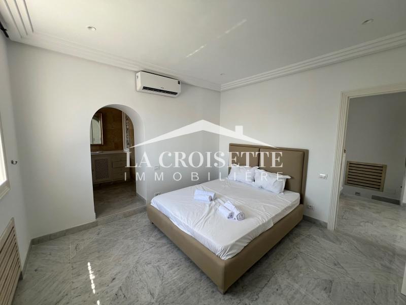 Duplex S+3 meublé à Gammarth 